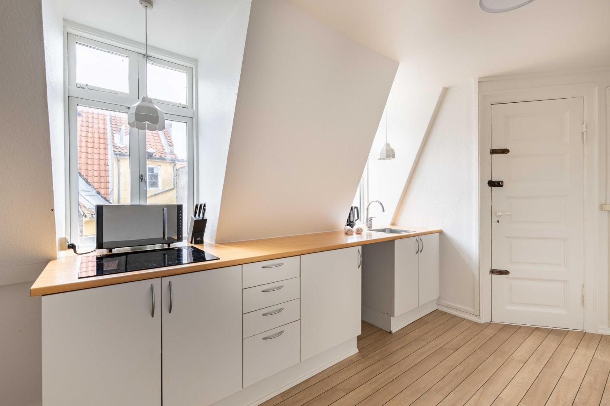 Lejlighed Rustic & Cozy 2br In Heart Of Cph By Stroget